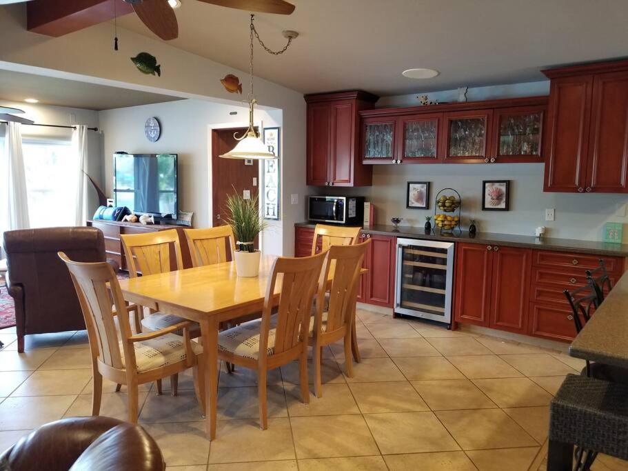 Irb Surf House Waterfront Oasis+ Sunshine +Fun Kayaks Villa Clearwater Beach Exterior foto